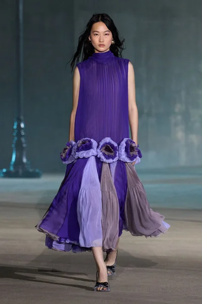 Look 2